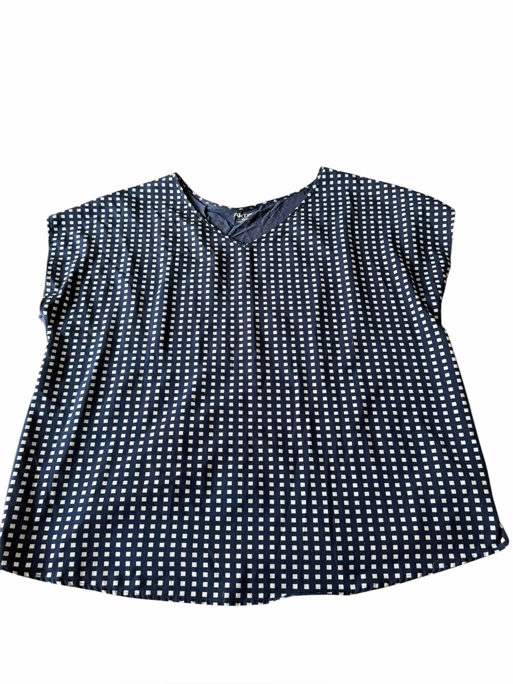 Apt 9 Navy Square-Print V-Neck Women’s Top